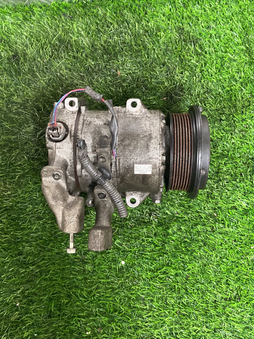 2001-2007 Toyota Noah R60- A/C Compressor PN: (2.0L 1AZ-FSE Petrol) 4472600574