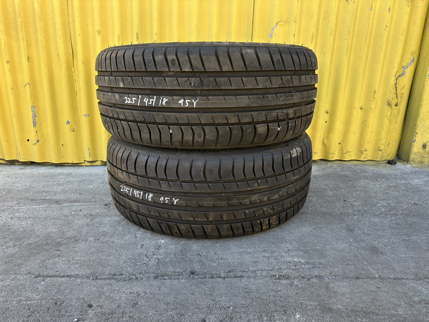 - Tyre PN: 225/45/18 95Y