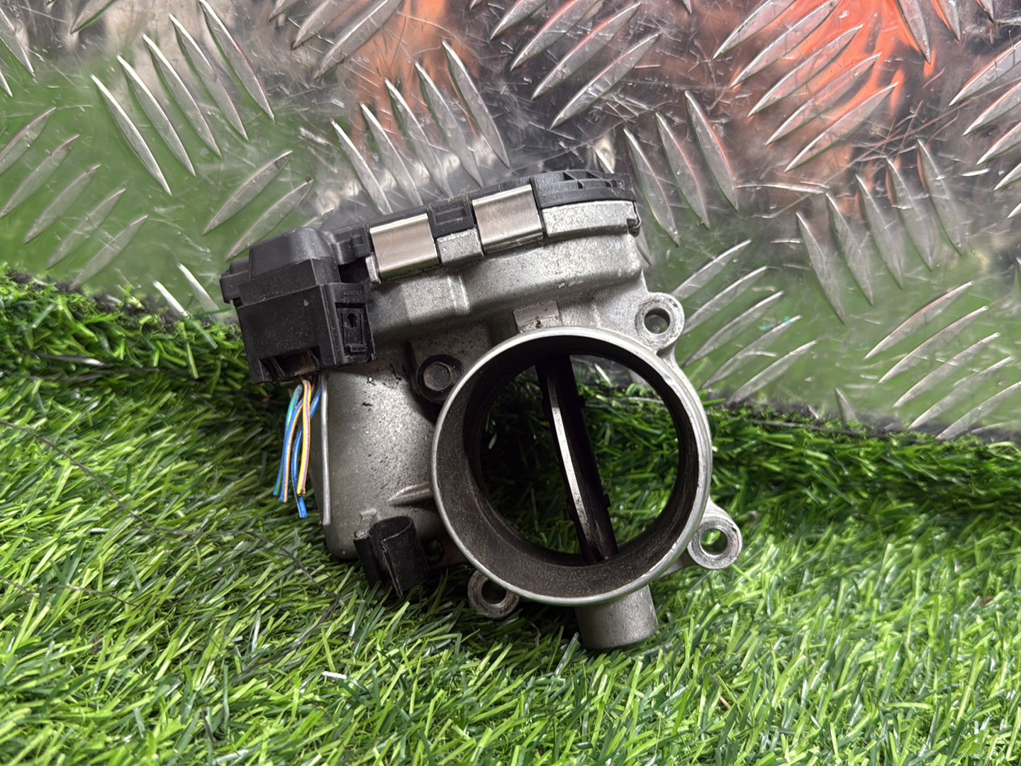 Ford Ranger Throttle Body 6 PIN Type