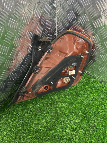 2004 - 2009 Nissan Teana Left Taillight LED TYPE