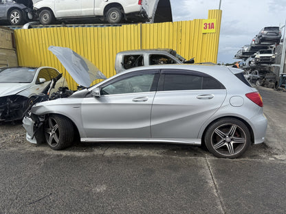 2013 Mercedes-Benz A250 270M20 30208443 WRECKING FOR PARTS ONLY