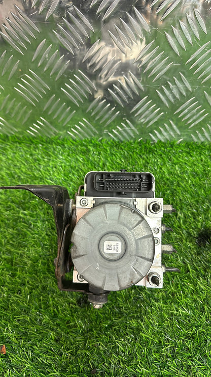 2012 - 2017 Mazda CX-5 ABS Pump/Modulator ESC K1900
