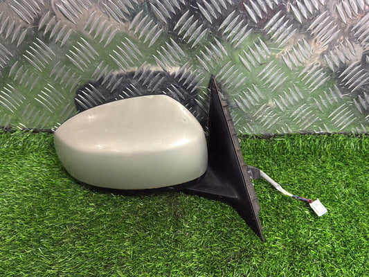 2004-2009 Nissan Fuga Y50- Right Door Mirror PN: 7 WIRE TYPE