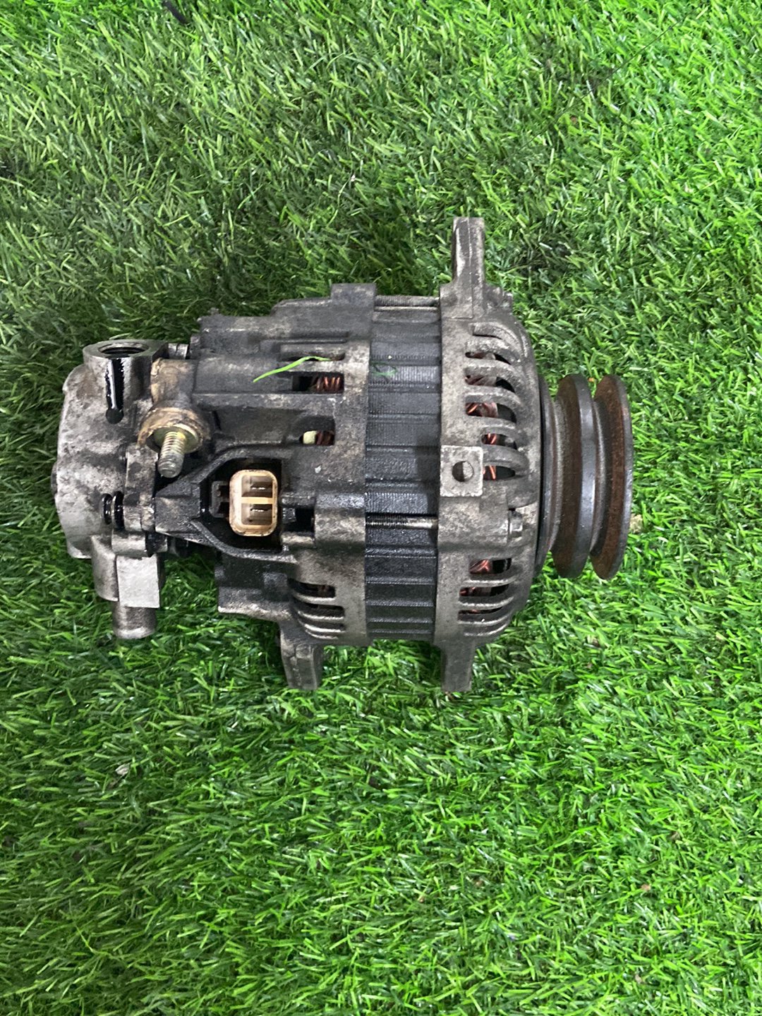 Hyundai H100 Alternator 37300-42356