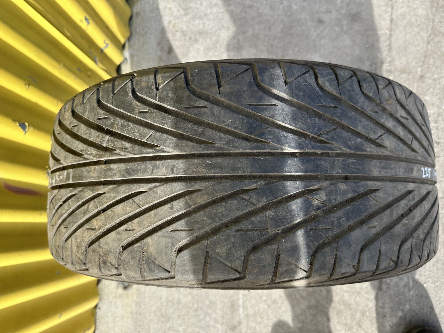 - Tyre PN: 225/45/17 94V