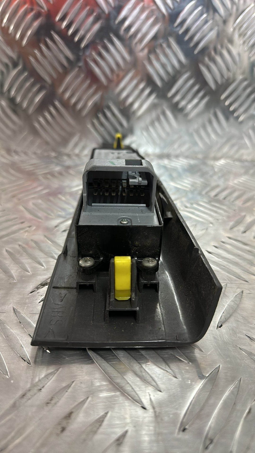 Toyota Hilux- Master Power Window Switch PN: PBT-GF30