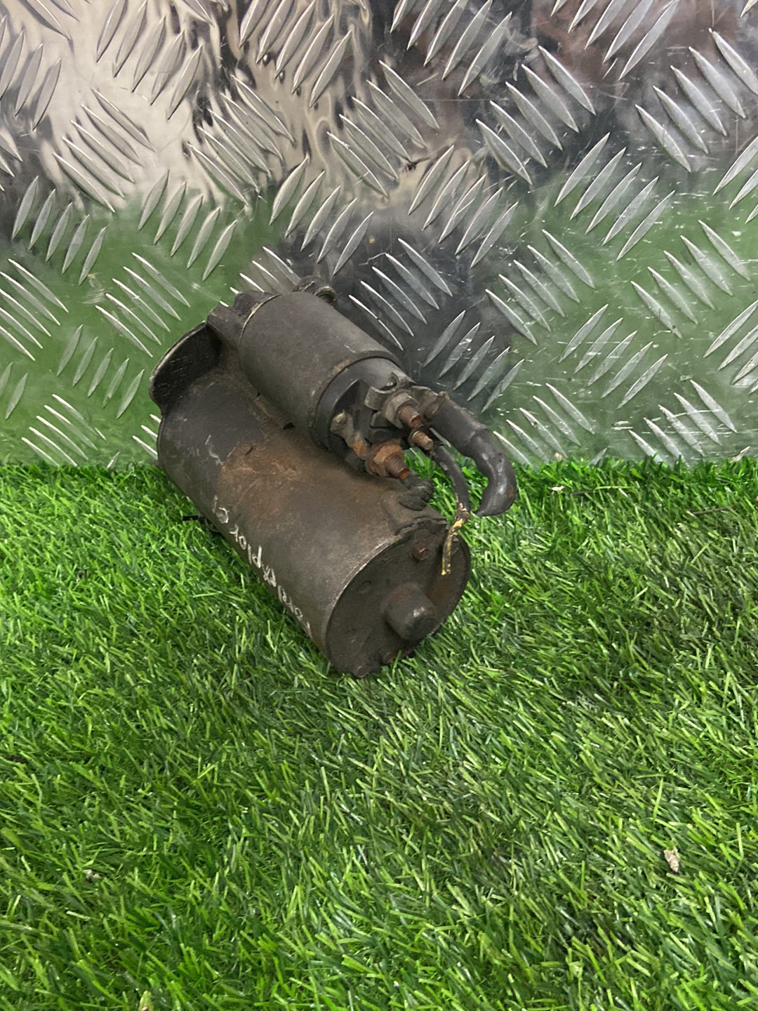 2000-2005 Ford Explorer UT- Starter Motor PN: (4R3T) 4R3TAA4B02CY
