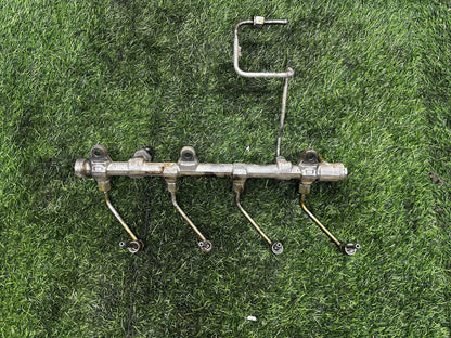 2012-2019 Foton Tunland P201 - Fuel Injector Rail and Line Set PN: BOSH-0 445 224 059