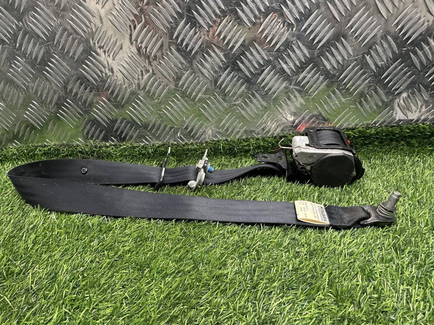 2006-2012 Mitsubishi Outlander- Left Front Seat Belt PN: 6066747