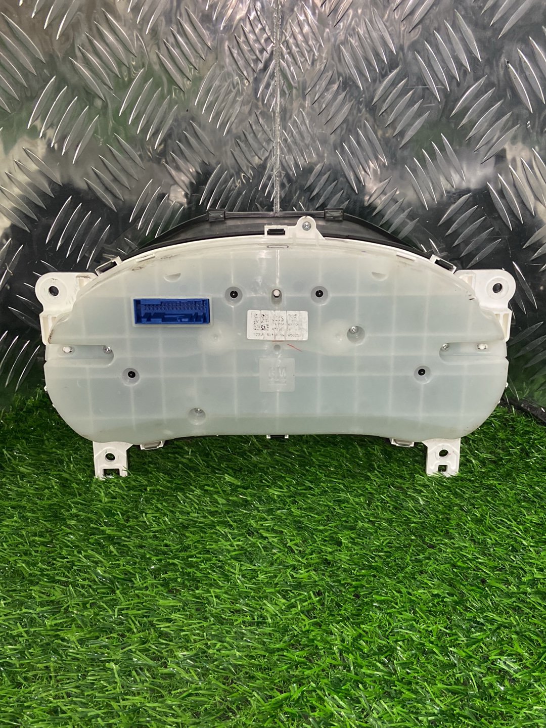 2017 - 2020 Holden Colorado Instrument Cluster A428 , 2.8L AUTO