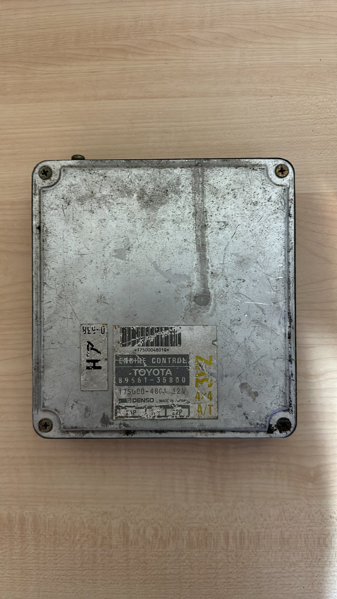 1990-1995 Toyota 4Runner VZN130*- ECU PN: 89661-35800