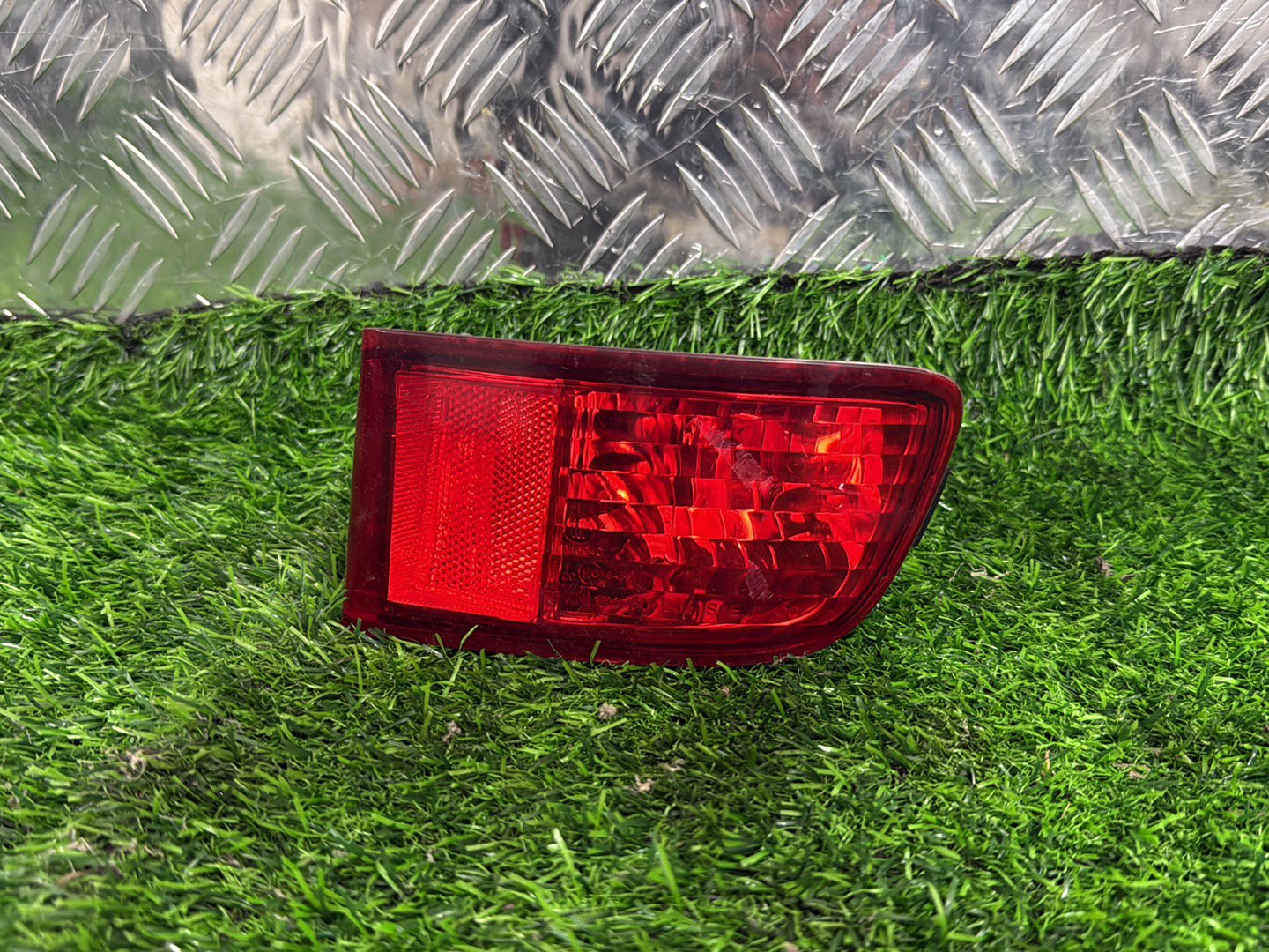 2003 - 2009 Toyota Land Cruiser Prado Right Rear Reflector Light STANLEY 60-98