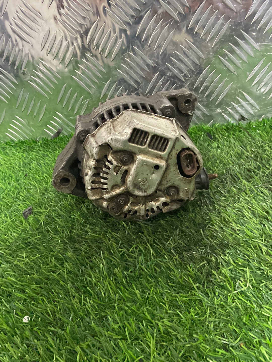Toyota Land Cruiser Alternator 2706017220