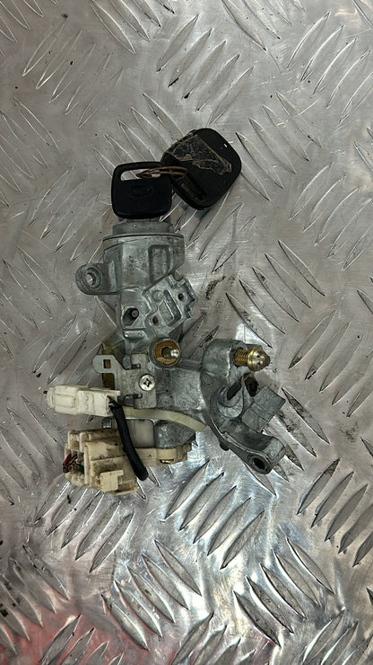2000-2005 Toyota Opa ACT1*- Ignition With Key PN: 45020-32-10
