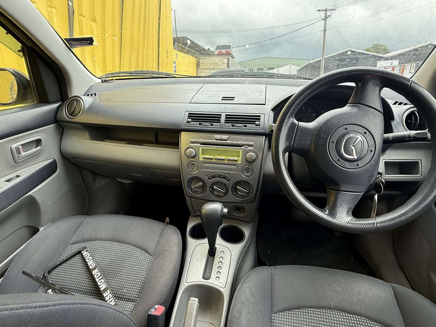 2004 Mazda Demio ZJ WRECKING FOR PARTS ONLY