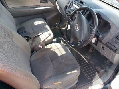 2006 Toyota Hilux 1KD-FTV WRECKING FOR PARTS ONLY