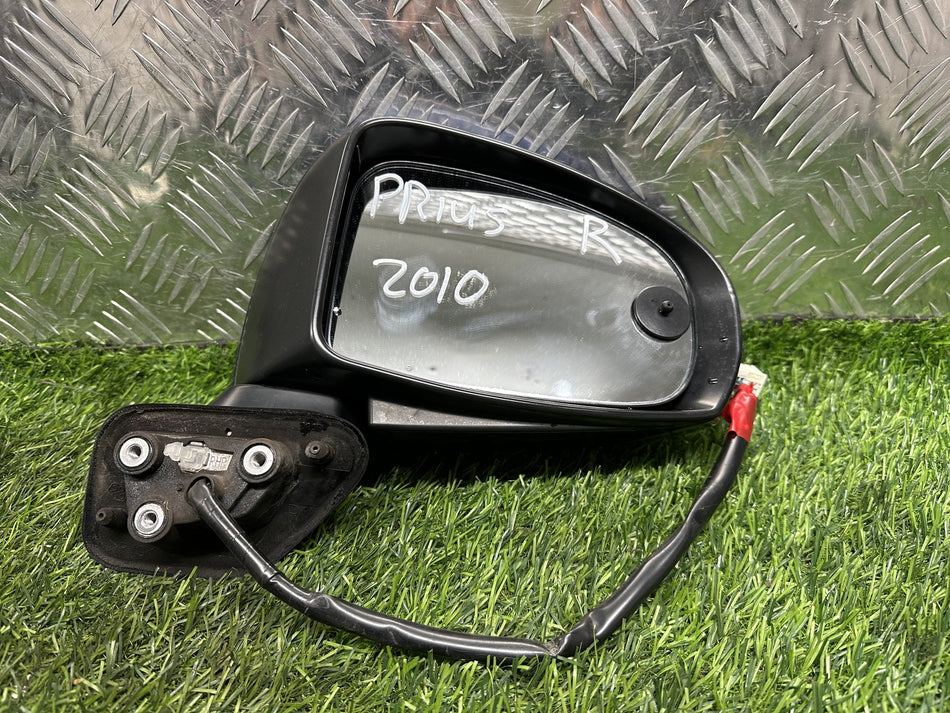 2009-2015 Toyota Prius W30- Right Door Mirror PN: 7 WIRE TYPE