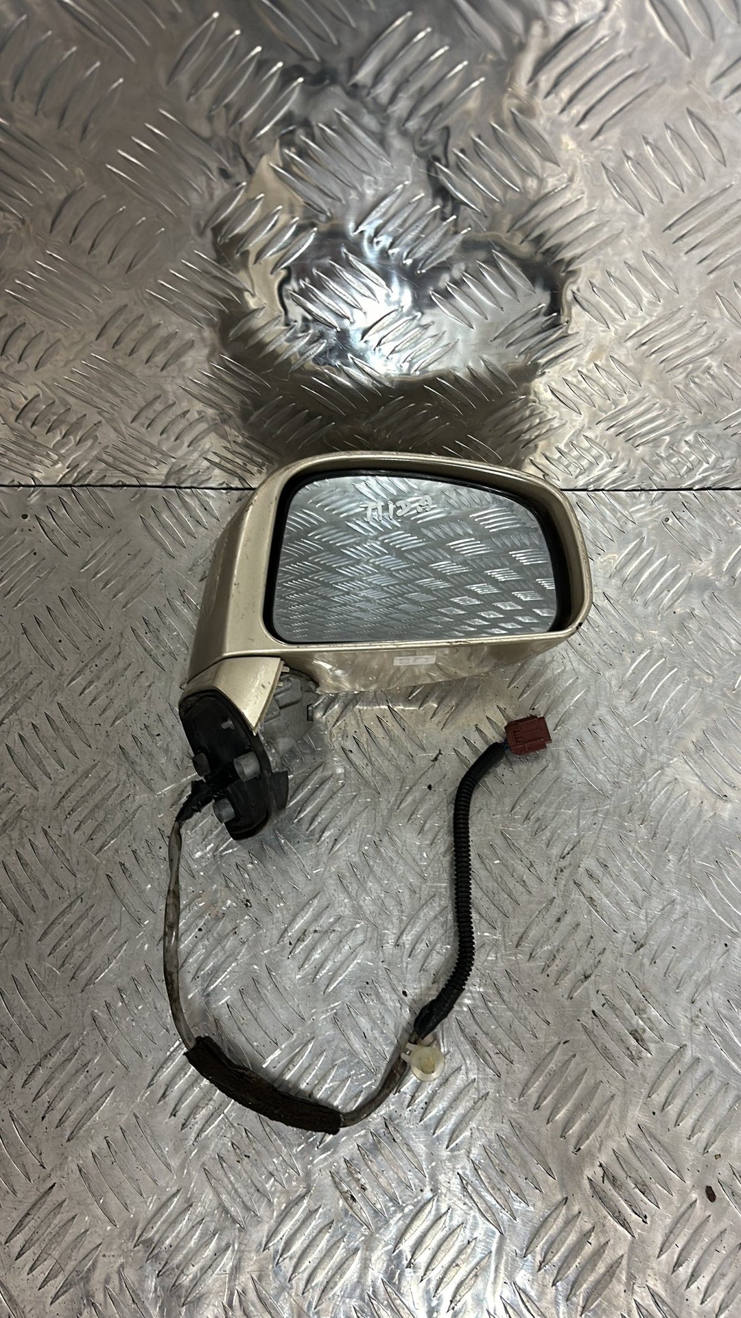 2004-2011 Nissan Tiida- Right Door Mirror PN: 5 WIRE