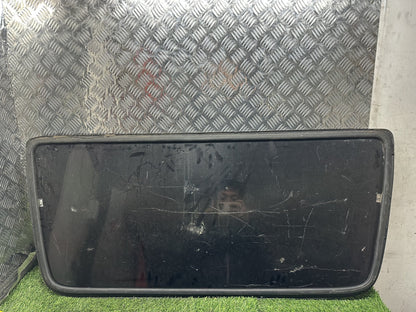 1990-2004 Toyota Hiace KZH100- Rear Tailgate Glass PN: M283 SUPER CUSTOM