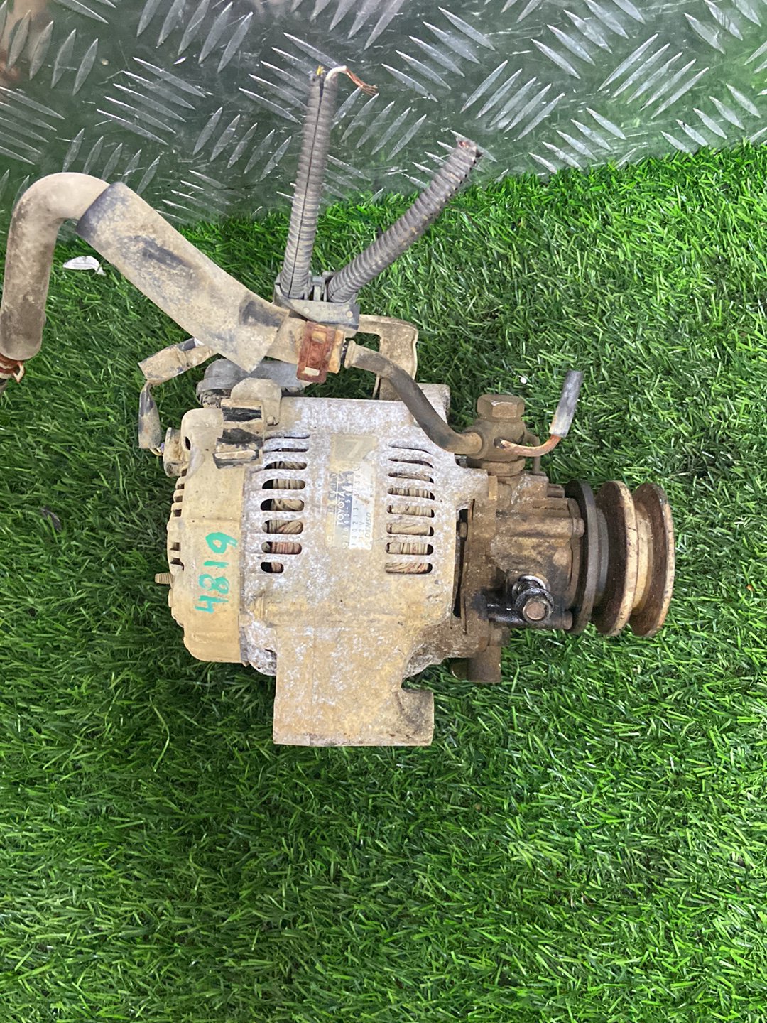 Toyota Hiace Alternator 2704054160