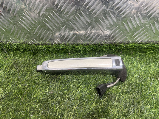 2004-2009 Nissan Fuga Y50 - Left Front Door Exterior Handle PN: SENSOR TYPE