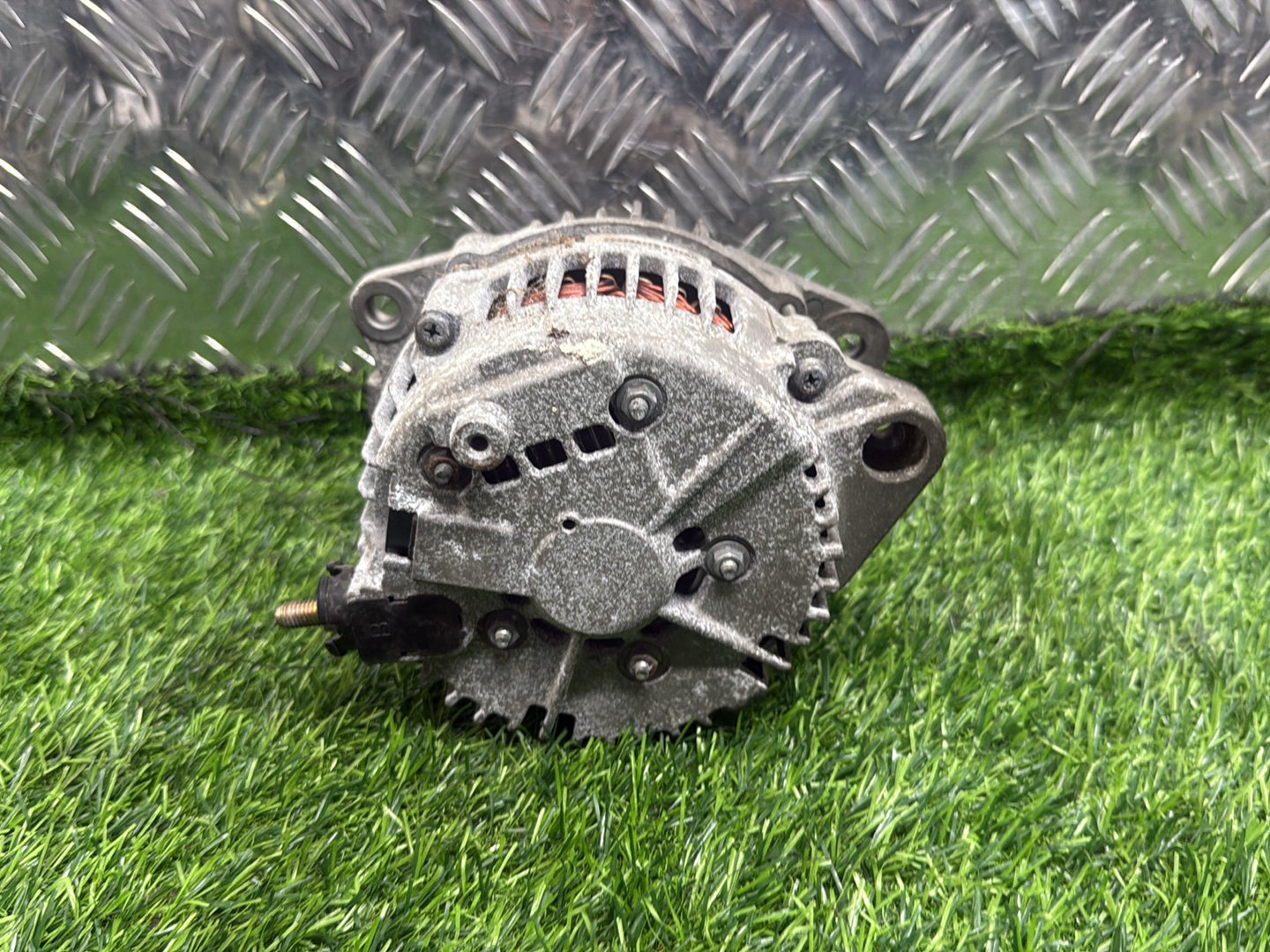 Nissan X-Trail Alternator 23100-AU400