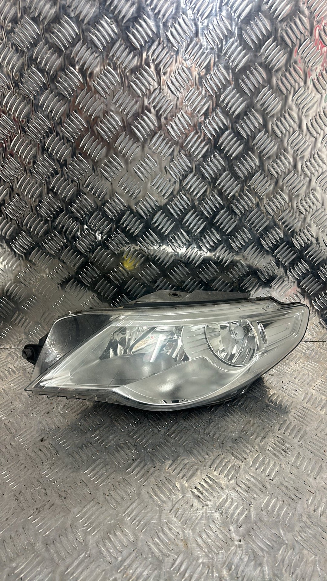 2005-2010 Volkswagen Passat 3C2- Left Headlight PN: 3C8 941 005 D