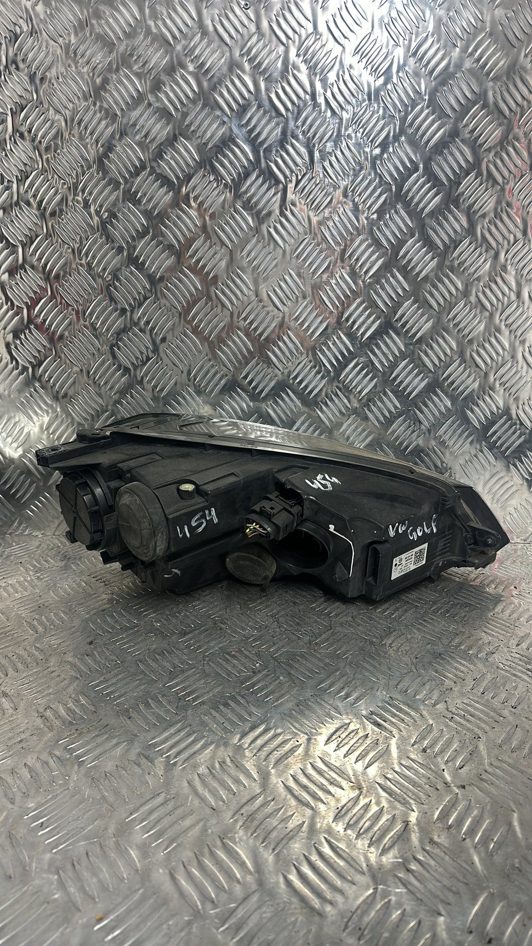 2013-2016 Volkswagen Golf- Left Headlight PN: 5G2 941 005