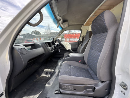 2005 Nissan Caravan VPE25