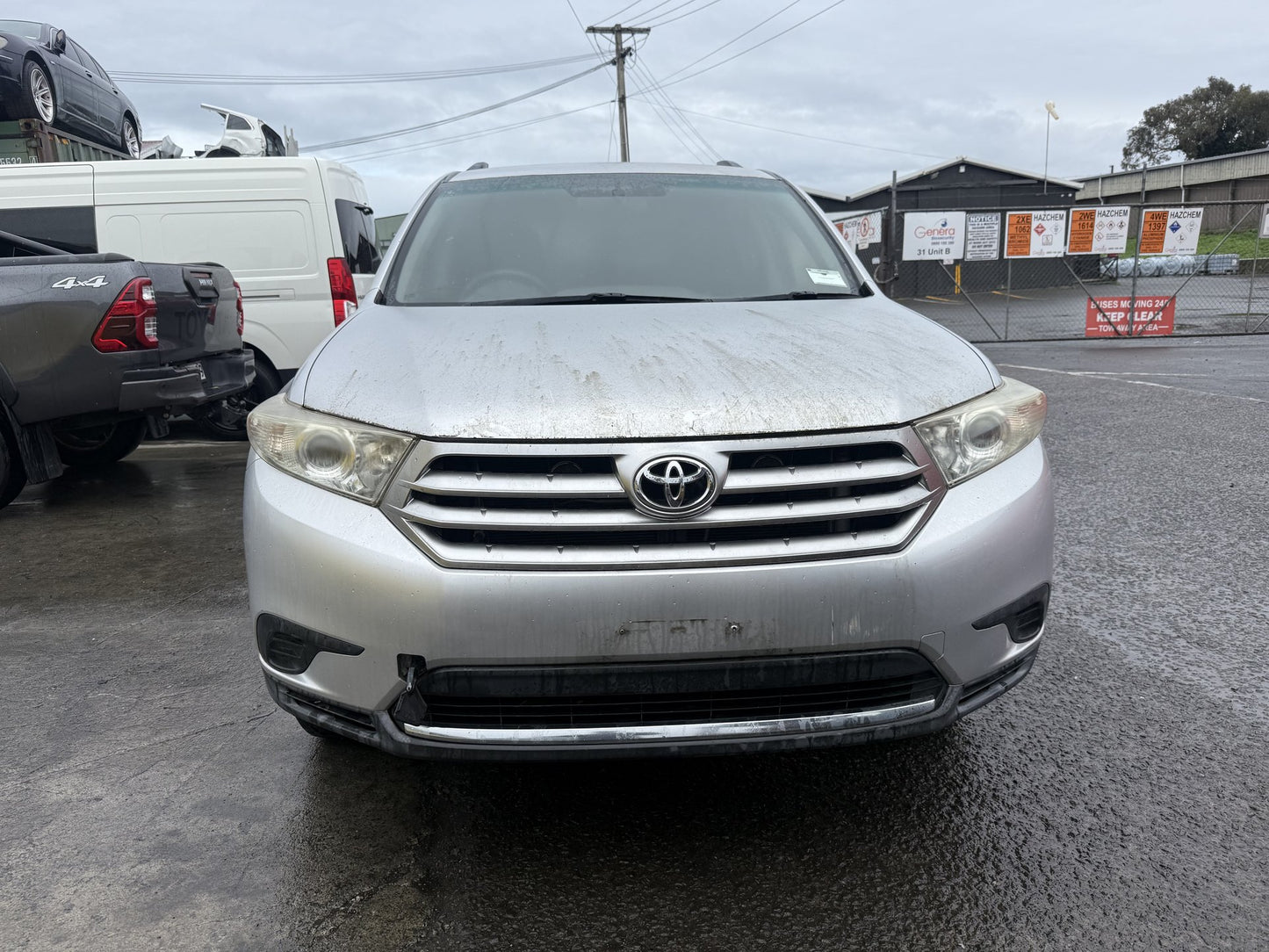 Now Wrecking: 2013 Toyota Highlander(2GR-J822761) – Parts Available