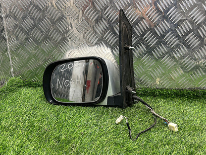 2001 - 2007 Toyota Noah Left Door Mirror 2 PLUG (5+2) WIRE TYPE