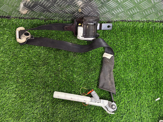 2005-2010 Nissan Serena C25- Left Front Seat Belt PN: 6072409