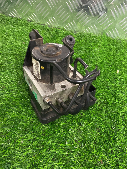 2005-2010 Ford Focus II- ABS Pump/Modulator PN: 3M512M110JA