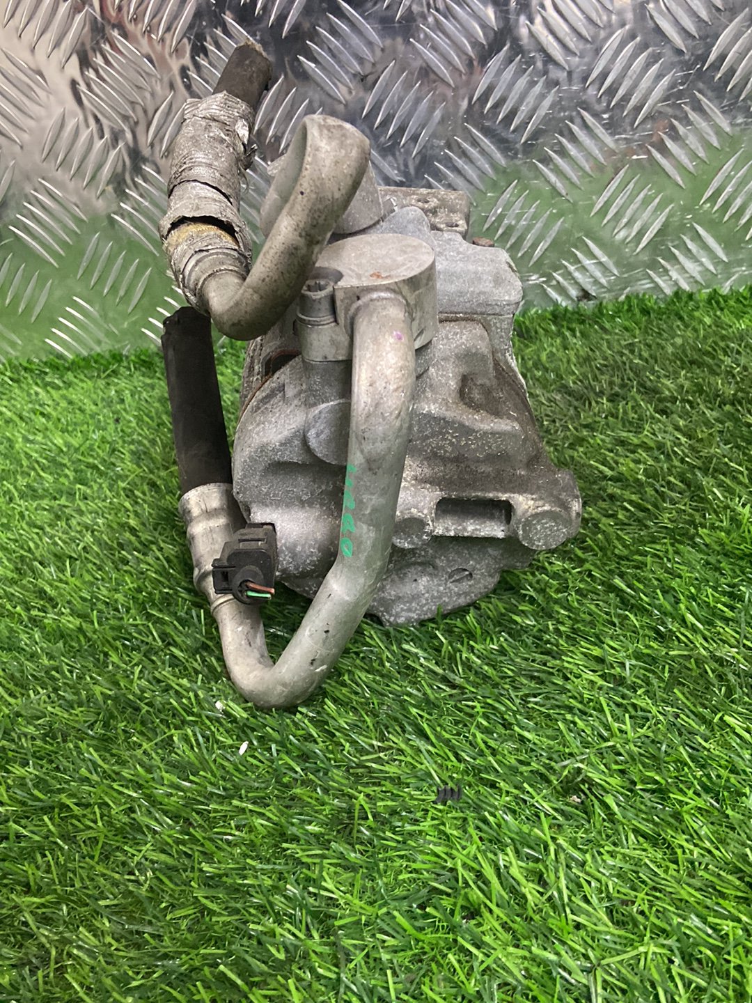 Volkswagen Golf A/C Compressor 1K0820859S