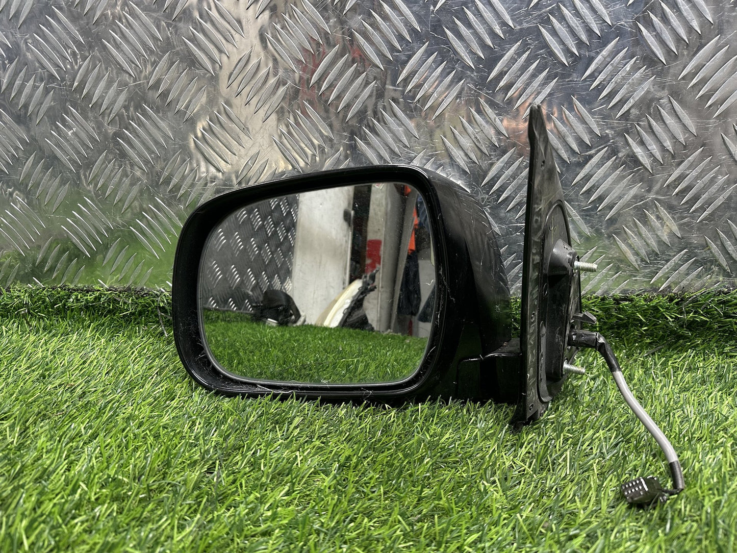 2010-2015 Toyota Hilux- Left Door Mirror PN: 3 WIRE TYPE