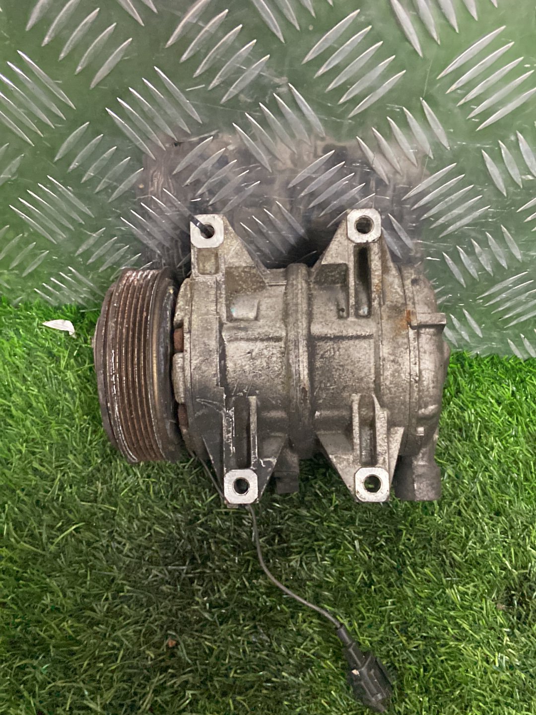 Nissan Serena A/C Compressor 92600CX000