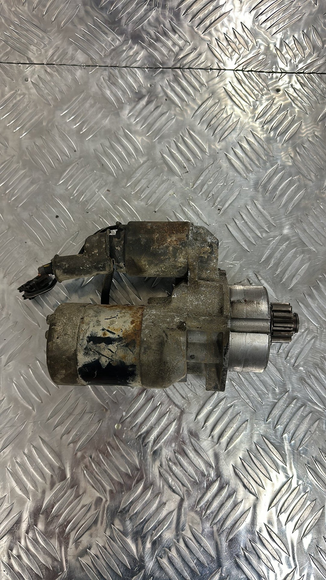 Nissan Elgrand Starter Motor VQ25 23300 4W016