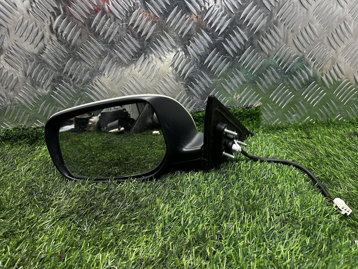 2006-2011 Toyota Camry V40 - Left Door Mirror PN: 4 WIRE TYPE