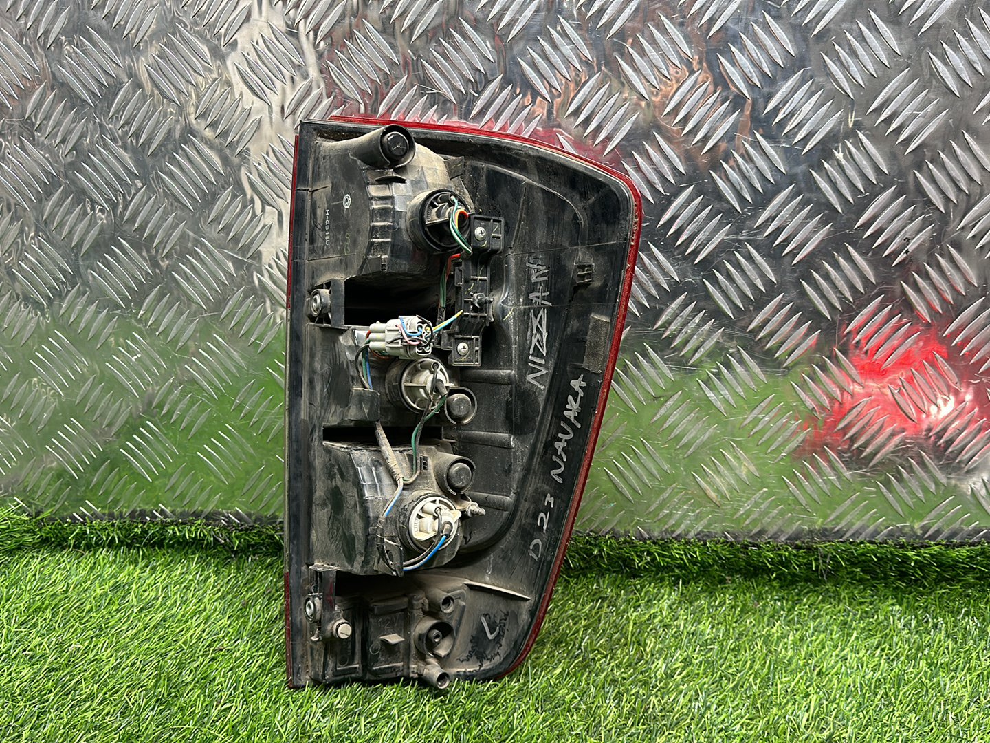 2014 - 2026 Nissan Navara Left Taillight STANLEY W0715