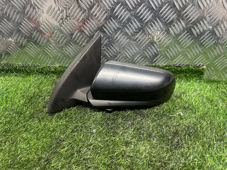 2006 Holden Commodore VZ - Left Door Mirror PN: MANUAL TYPE
