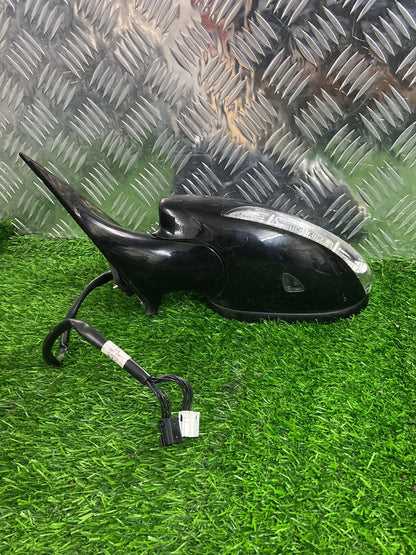 2005 - 2013 Mercedes-Benz S-Class Left Door Mirror 2 Plug (8+7)