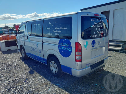 2009 Toyota Hiace COVERED WRECKING FOR PARTS ONLY