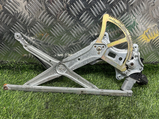 2003-2009 Toyota Wish E10 - Left Front Window Regulator/Motor PN: 6 PIN