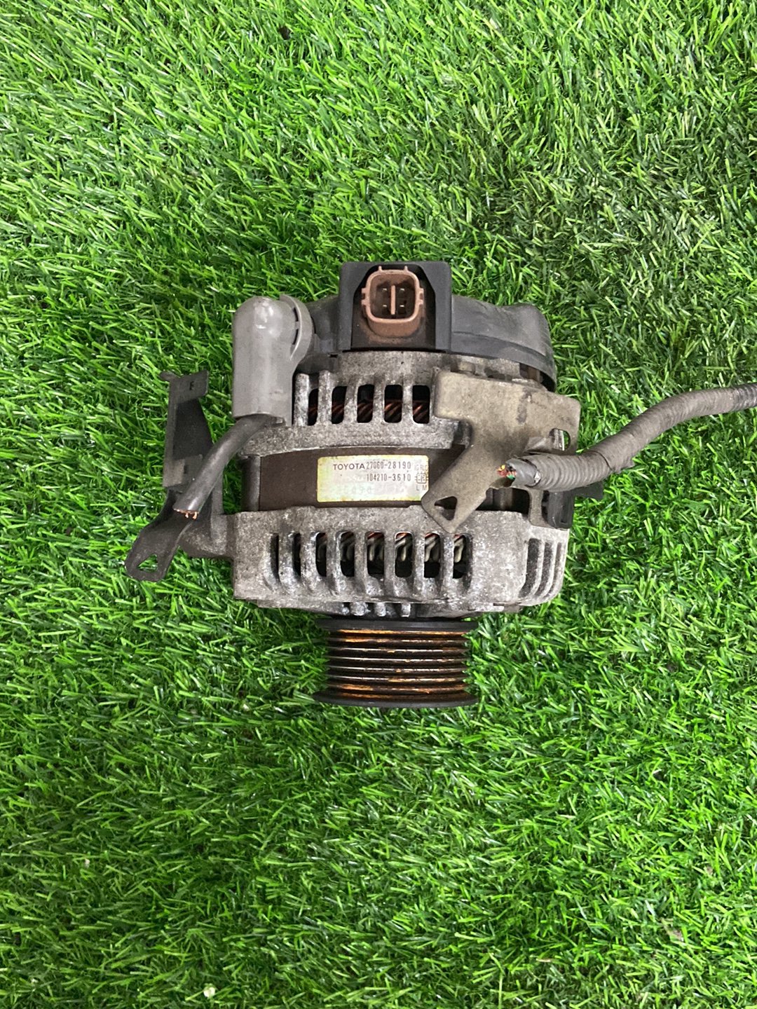 Toyota RAV4 Alternator 2706028190