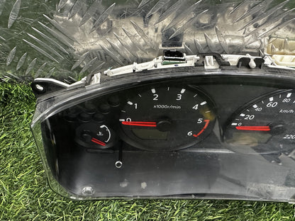 2004-2015 Nissan Navara D40 - Instrument Cluster PN: (Spanish)-342,865Kms