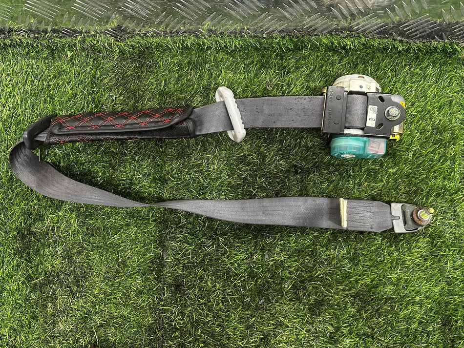 2002-2007 Mazda Demio DY - Left Front Seat Belt PN: T89302T