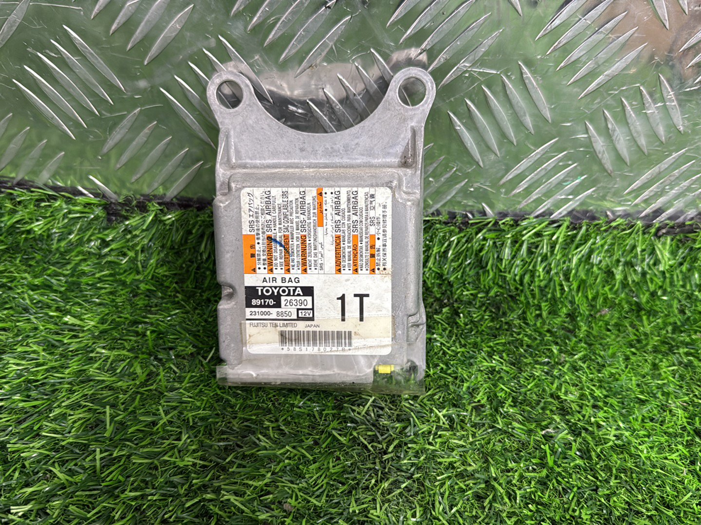 2005 - 2019 Toyota Hiace Airbag Module 89170-26390