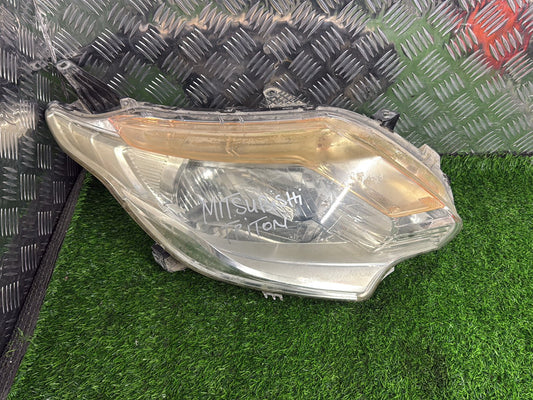 2015-2018 Mitsubishi Triton KK- Right Headlight PN: STANLEY W2107