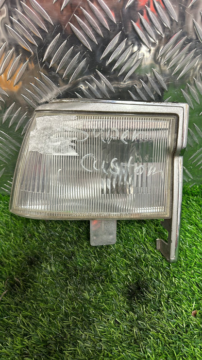 1989 - 1993 Toyota Hiace Left Indicator TOYOTA 26-37