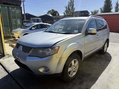2008 Mitsubishi Outlander 4B12 BH9350 WRECKING FOR PARTS ONLY
